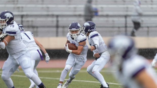 Weslaco San Antonio Harlan Texas football 6A DII area playoffs 111922 Blake Purcell 19